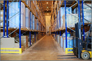 Наша компания предлагает следующие услуги -  низкотемпературный склад для хранения и обработки грузов